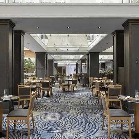 Hilton Prague Atrium-2